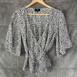 7 For all Mankind Wrap Leopard Print Blouse Peplum Hem Ties Kimono Sleeves Silk